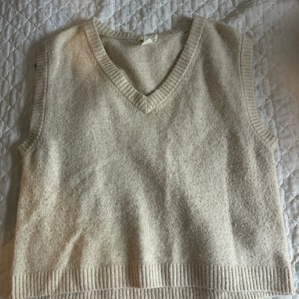 H&M Cream Sweater Vest